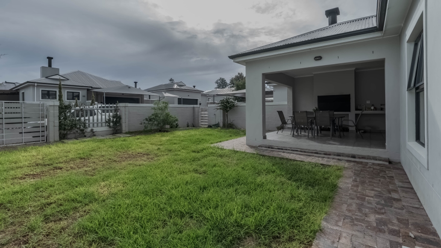 3 Bedroom Property for Sale in Brackenfell South Western Cape